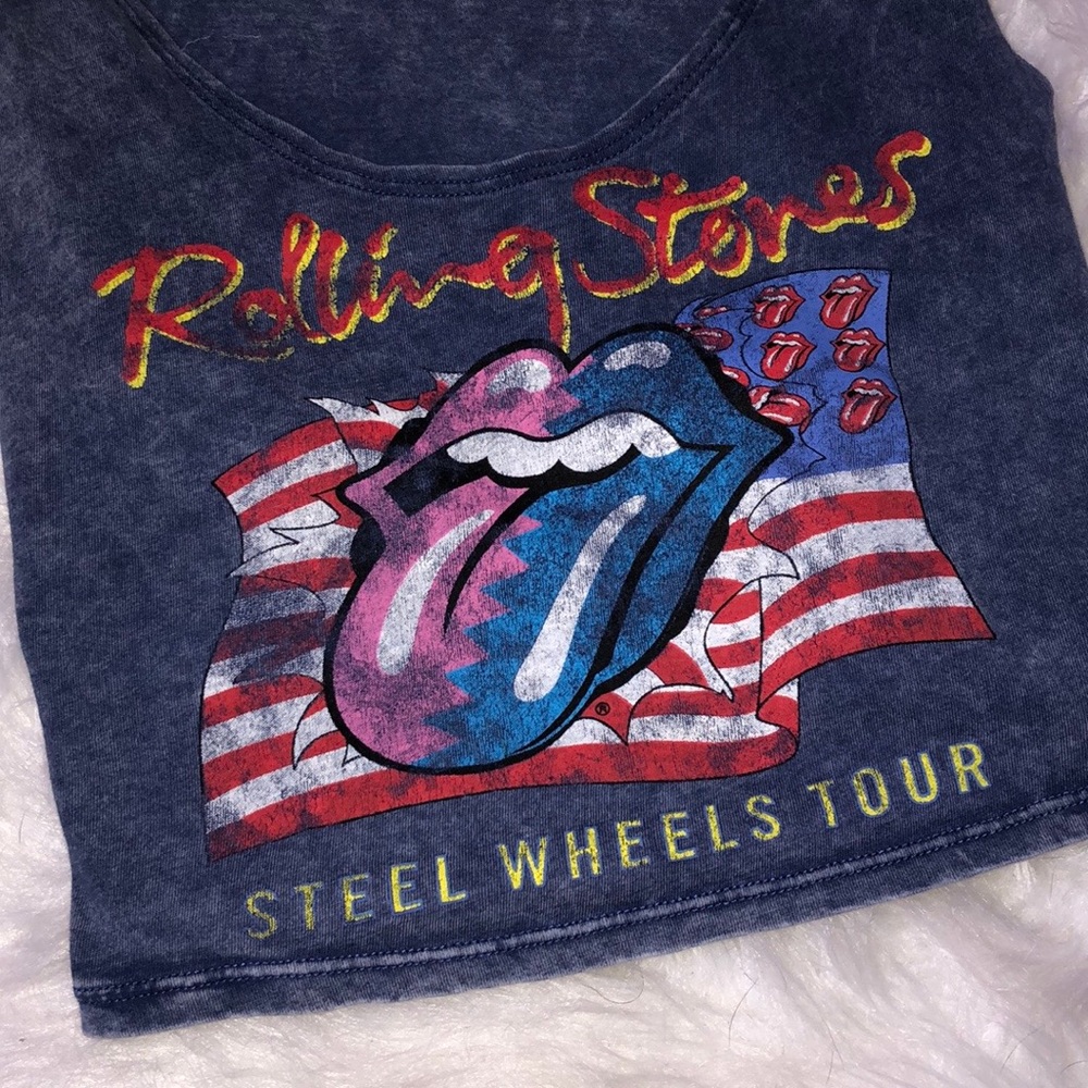 𝙍𝙤𝙡𝙡𝙞𝙣𝙜 𝙎𝙩𝙤𝙣𝙚𝙨 𝙘𝙪𝙩-𝙤𝙛𝙛 𝙩𝙖𝙣𝙠 - Picture 3 of 6